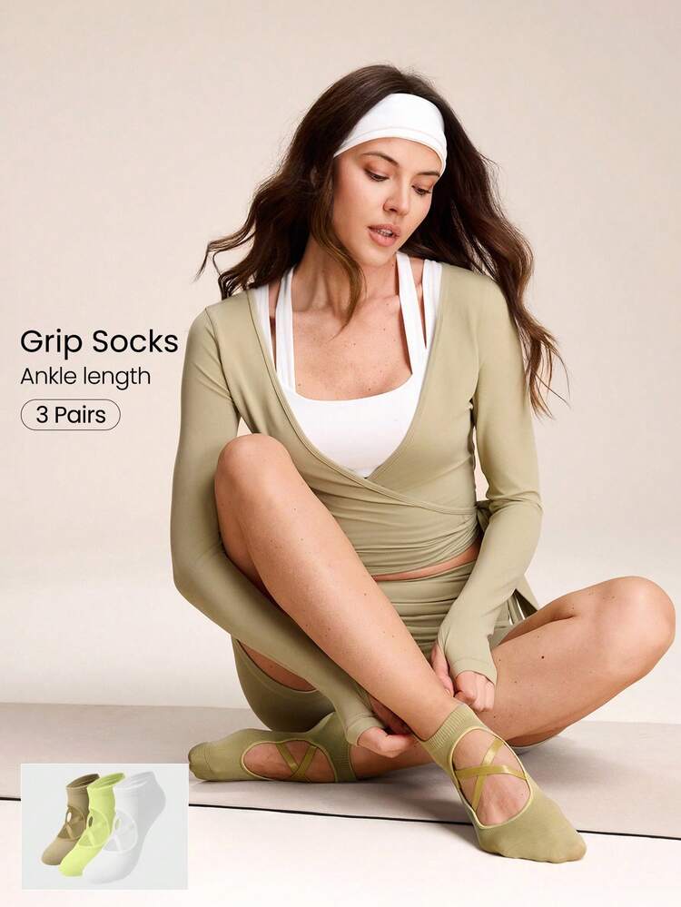 3 Pairs Anti-Slip Grips Strappy Seamless Toe Construction Ankle Yoga Pilates Black Socks