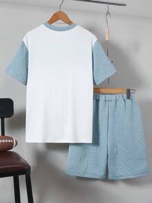 SHEIN Vacaura 2件套青少年男童夏季撞色字母拼接圆领短袖T恤和户外休闲时尚3D字母运动短裤 - 藍色 - 查看 2