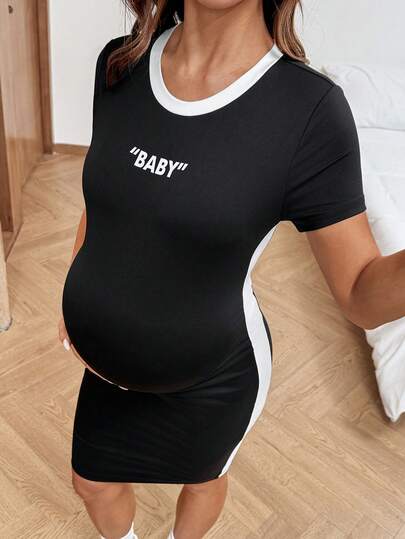 SHEIN Robe décontractée de maternité à col rond, manches courtes, imprimé lettres et couleurs contrastées