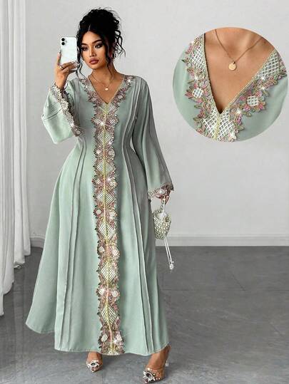 SHEIN PETITE CURVE فستان طويل مزين بالدانتيل الأنيق، خريف/شتاء