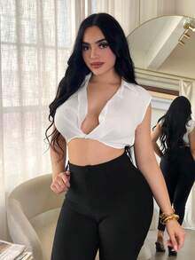 SHEIN SXY Women's Cropped Twist Design White Sexy Blouse, Sexy White Top, White Crop Top, Low Cut Top, Plunging Neckline Top, Sexy Blouses,White Blouse,Work Outfits For Women ,Office Attire For Women ,Summer Top - White - View 6