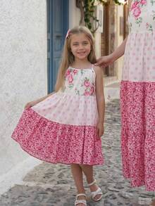 SHEIN Young Girls Pink Ditsy Floral Dress, Girls White Summer Party Ditsy Floral Contrast Color Polka Dot Spaghetti Strap Sleeveless Tiered Flowy Sundress - Pink - View 2