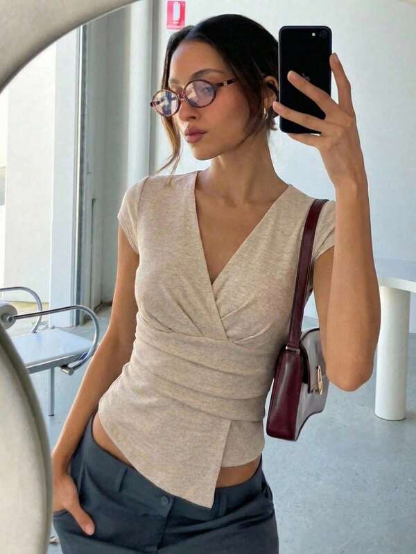 Aloruh Deep V Ruched Short Sleeve Fitted Women T-Shirt, Fashionable Commuter Style Waist Ruched Asymmetric Hem Bell Sleeve V-Neck Ladies Top, Summer Clothing, Elegant Ruched Casual Women Top, Making It Suitable For A Variety Of Occasions, Including Work, Business Casual, Weddings, Valentine's Day Dates, Parties, And Casual Outings. The Champagne Color Is Perfect For The Wedding Season, Spring/Summer Music Festivals, Easter, St. Patrick's Day, Western/Nomadic Styles, Birthday Parties, Graduations, Preppy Looks, School Uniforms, Everyday Wear, Casual Wear, Vacations, Cruise Trips, The Beach, Sunbathing, Best-Selling Items, Streetwear, Bohemian Wedding Guests, Commuting, Brunch, And Airport Fashion.
