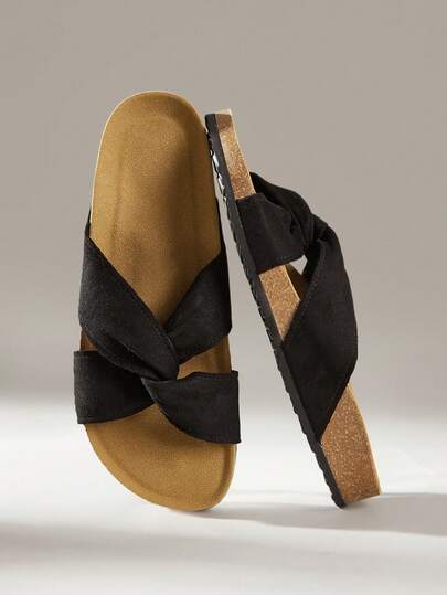 Solecia 女士春夏新款软底轻便舒适平底凉鞋，适合日常通勤、购物、度假、海滩休闲，时尚黑色厚底拖鞋