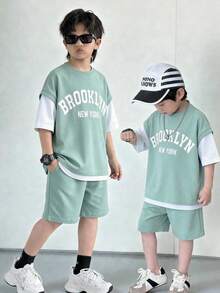 SHEIN Little Byeori 2件套男童休闲韩版宽松字母印花圆领短袖T恤短裤套装，适合通勤、上学、日常休闲、运动、春夏穿着。 - 綠色 - 查看 7