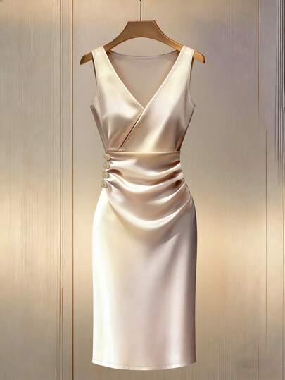 Franclia 优雅V领荷叶边纽扣装饰无袖女式连衣裙