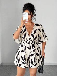 Elenzga Mono de mujer de talla grande con estampado floral y de hojas, cuello en V, manga corta, cintura ceñida, adecuado para primavera/verano, vuelta al colegio, vacaciones, graduación, días festivos, San Valentín, Navidad, festivales de música, Día de la Madre, Halloween, Acción de Gracias, Pascua, Día Nacional, bailes, cumpleaños, citas, fiestas, bodas, actividades al aire libre - Multicolor - Ver 4