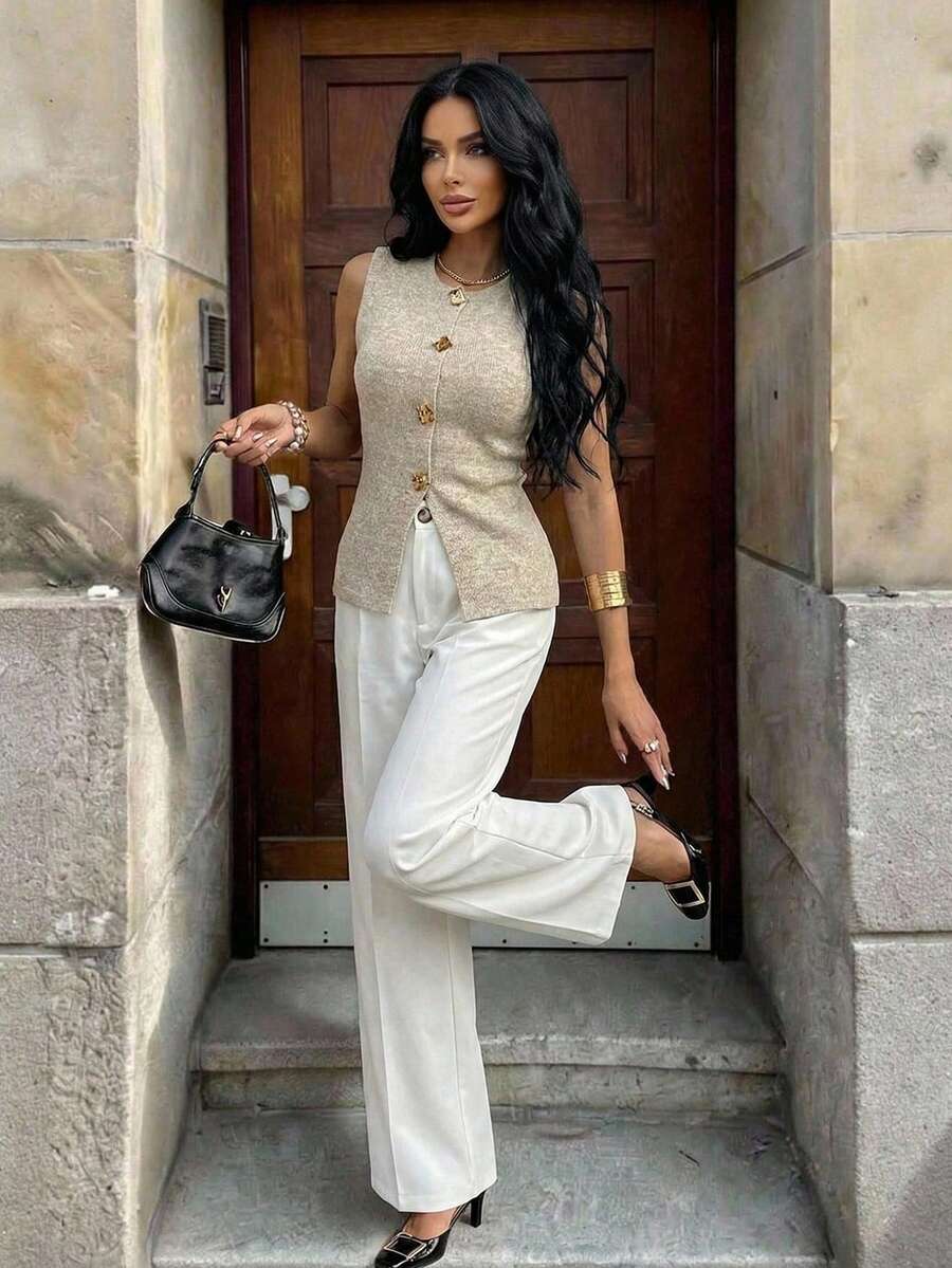 Aloruh Bộ sưu tập Xuân/Hè mới thanh lịch dành cho nữ, trang phục công sở thường ngày, áo vest len không tay mỏng nhẹ họa tiết hoa màu mơ và kaki, đa năng, áo vest không tay cổ chữ V màu trơn cài cúc kim loại thời trang mùa hè thanh lịch dành cho nữ. - Màu be - Xem 1