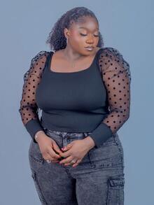 CurvyTilda 大碼拼接波點網紗羊腿袖方領上衣 - 黑色 - 查看 5