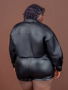 CurvyTilda 大碼落肩袖翻蓋細節短款PU皮革夾克 - 黑色 - 查看 6