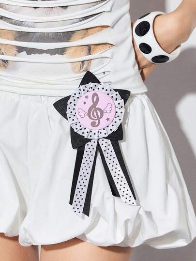 ROMWE Kawaii 1 chiếc huy hiệu trang trí hình ngôi sao năm cánh chấm bi đen trắng lấy cảm hứng từ nhóm nhạc Spice Girl, dùng để trang trí túi xách, ghim cài áo, phụ kiện trang trí đa năng, phù hợp cho sử dụng hàng ngày, đi học, hẹn hò và các dịp khác.