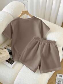 Resyla 女士纯色圆领短袖T恤搭配抽绳短裤，休闲日常穿搭 - 卡其色 - 查看 2