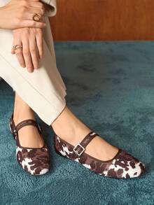 Rosivie Mocasines planos de mujer con diseño de hebilla y estampado de vaca, versátiles y de moda - Café integral - Ver 9