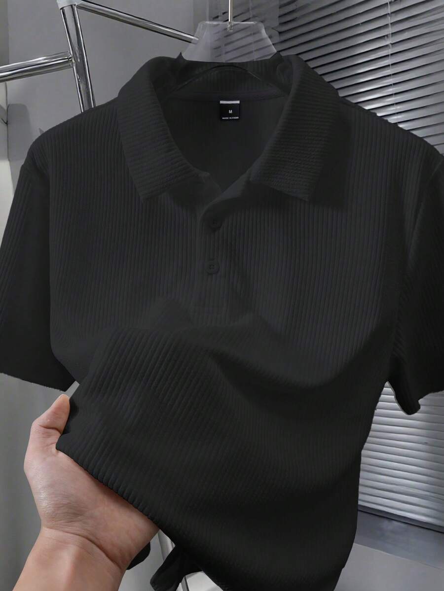Manfinity Hypemode Men's Solid Color Short Sleeve Casual Commuter Polo Shirt - Black - View 1