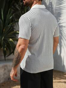 Manfinity Homme 男士休闲通勤条纹纽扣 Polo 衫 - 黑與白 - 查看 2