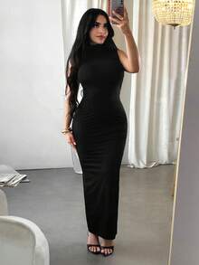 SHEIN SXY 露背金属扣无袖连衣裙 - 黑色 - 查看 2