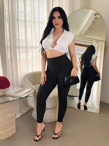 SHEIN SXY Women's Cropped Twist Design White Sexy Blouse, Sexy White Top, White Crop Top, Low Cut Top, Plunging Neckline Top, Sexy Blouses,White Blouse,Work Outfits For Women ,Office Attire For Women ,Summer Top - White - View 5
