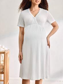 Moonlight&Mama 孕妇纯色V领短袖休闲连衣裙 - 白色 - 查看 3