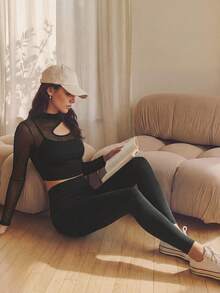 Anewsta 健身运动普拉提瑜伽服，时尚性感镂空高领长袖网眼T恤 - 黑色 - 查看 6