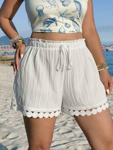 GalTyme 大码女式纯色荷叶边腰带休闲短裤 - 白色 - 查看 4