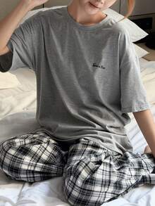 Dazy Kids Set Piyama Musim Panas untuk Remaja Perempuan: Kaos Lengan Longgar dengan Motif Huruf dan Celana Kotak-kotak - Grey - View 3