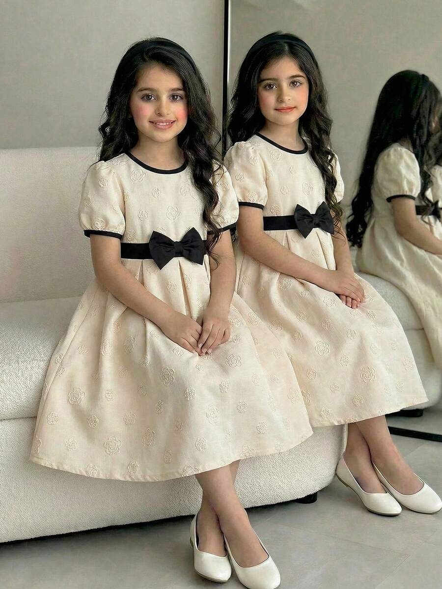 SHEIN Elladie kids 女童休闲荷叶边领泡泡袖腰部松紧下摆撞色连衣裙,轻薄面料,甜美可爱,适合夏季度假 - 米色 - 查看 1