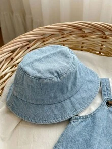 SHEIN 2件組小男孩夏季牛仔吊帶短褲附漁夫帽，休閒度假套裝，適合外出、海灘與沙灘 - 藍色 - 查看 6