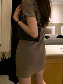 DAZY 女款休閒優雅純色高領緊身迷你洋裝，夏季日常棕色系陽光裙，適合校園與度假 - 棕色 - 查看 4