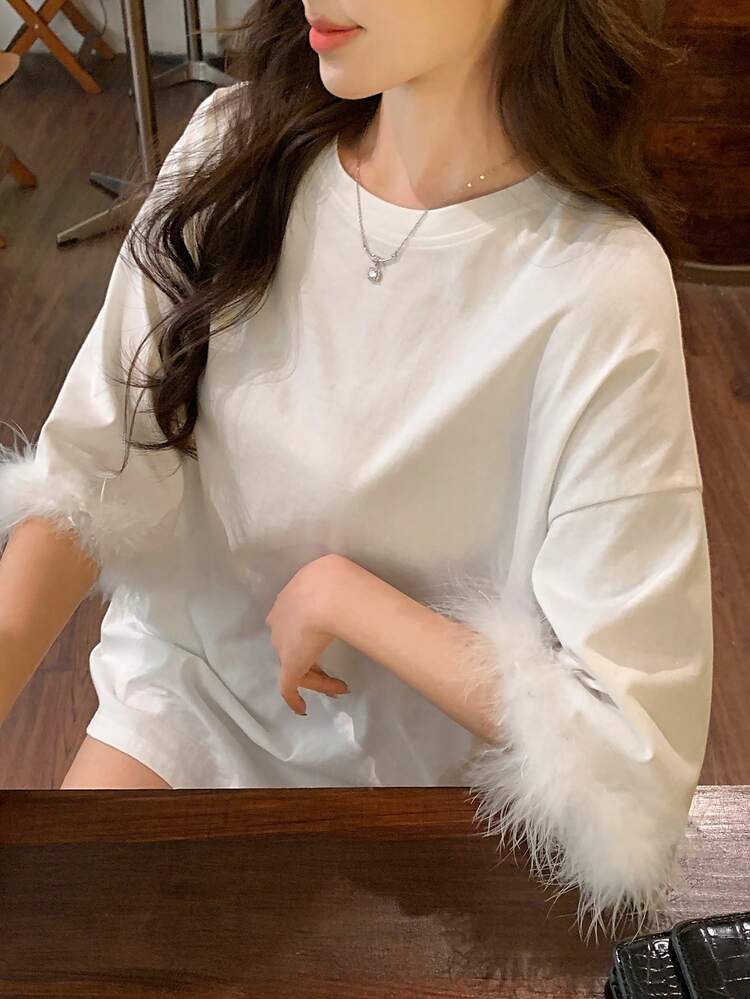 Women's Casual Versatile Solid Color Fuzzy Decor T-Shirt