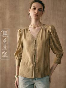 Revavyn Áo sơ mi nữ kẻ sọc dáng ôm, cổ chữ V, tay phồng xếp ly và vai thẳng. Thích hợp mặc hàng ngày và đi làm. Tay áo dài 9/10, áo mùa hè/xuân. - Màu Khaki - Xem 3