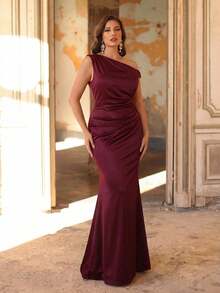 Aureia Vestido de Festa Formal Elegante Plus Size em Cetim Bordô com Retalhos, Ombro Assimétrico, Fivela Metálica e Cauda de Sereia, Adequado para Casamentos, Festas, Férias e Todas as Ocasiões Formais, Vestido de Madrinha - Vinho - Visão 4