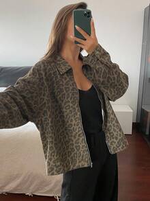 Dazy Tall Áo khoác denim dáng rộng, khóa kéo, cổ ve áo, họa tiết da báo dành cho nữ cao ráo. - màu nâu - Xem 6