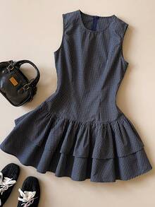 Muvela 春夏新款藏蓝色格纹圆领无袖荷叶边下摆女式连衣裙，甜美复古优雅时尚都市通勤装 - 藏蓝色 - 查看 4