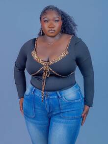 CurvyTilda 豹纹印花撞色心形胸前系带修身长袖性感女式衬衫 - 彩色 - 查看 3