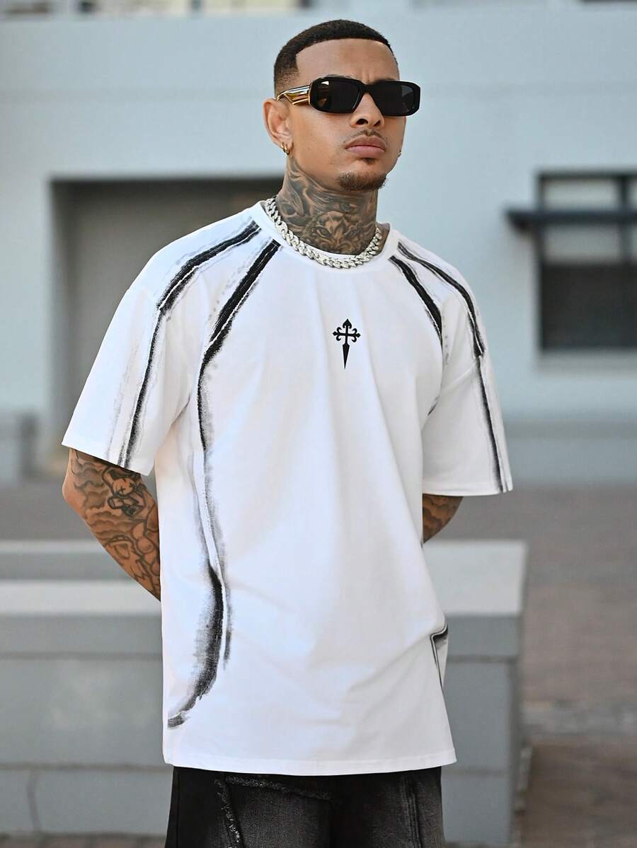 Devon Thys Manfinity Streetrush 男士撞色印花圆领短袖T恤,Y2K风格,万圣节派对,街头服饰 - 白色 - 查看 1