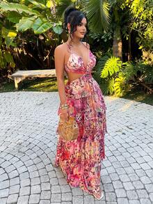 SHEIN SXY Đầm hoa hở lưng cổ yếm dáng xòe cho kỳ nghỉ, có bèo nhún, mùa hè, mùa xuân, đi biển, Ibiza, đầm hoa cho nữ, đầm nghỉ mát gợi cảm phong cách Boho, trang phục đi biển cho nữ, bộ váy đầm nghỉ mát 2 mảnh phong cách Boho, bộ đồ nghỉ mát 2 mảnh cho nữ, trang phục nghỉ dưỡng cho nữ, đầm đi biển cho nữ, đầm che bikini, đầm 2 mảnh, trang phục mùa hè cho nữ, đầm đi biển - Nhiều màu - Xem 4