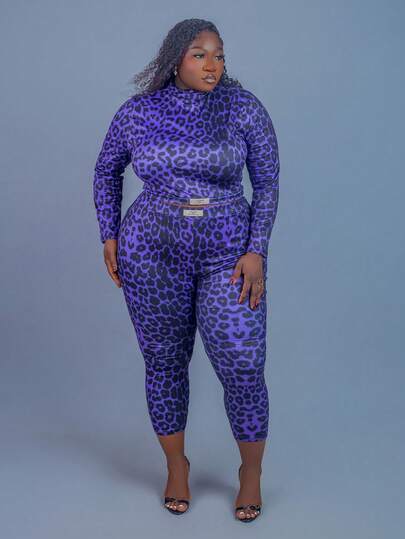 CurvyTilda 大码女式性感高领贴片豹纹上衣和紧身裤 2 件套，适合运动、约会之夜、生日、单身派对装、休闲、购物、街头装、外出，易于搭配且看起来修身，凸显身材