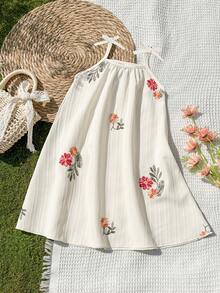 SHEIN Vintaside Kids 女童碎花休闲/假日A字吊带连衣裙 - 白色 - 查看 4