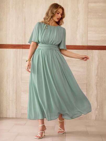 Roveilla Vestido feminino plus size elegante e casual em chiffon, estilo romântico francês da Sicília, ideal para o dia a dia, férias, chá da tarde, festas, cor lisa, decote redondo, pregas franzidas na cintura, barra com babados em camadas, forro, sem mangas, comprimento maxi.