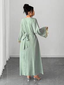 SHEIN PETITE CURVE 优雅花卉蕾丝边长裙，秋冬 - 綠色 - 查看 2