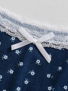 Bộ đồ mùa hè cho bé gái, họa tiết hoa nhí, gồm áo hai dây và quần short. - Màu xanh lam - Xem 4