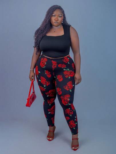 CurvyTilda Plus Allover Floral Print Leggings