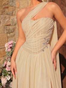 Glamrae 优雅简约露肩心形领口褶裥半透明面料，带鱼骨装饰，喇叭形下摆，系带腰身晚礼服，商务正式礼服，宾客礼服，开衩长袍 - 杏色 - 查看 7