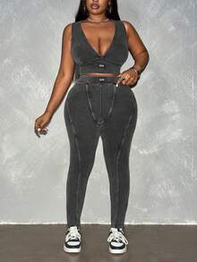 SHEIN SXY Plus Size Grey 2 Pieces Set,Summer Casual Baggy High-Elasticity Ribbed Fabric Gym Outfits,Sleeveless V-Neck Cropped Camisole & High-Waisted Leggings - Black - View 2