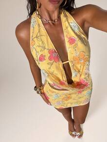SHEIN BAE Light Yellow Sexy Mini Skirt Woven Fabric Plants Pattern Ruched Straight Hem - Light Yellow - View 1