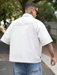 Devon Thys Men's Urban Fashionable Loose-Fit Short Sleeve Collared Boxy Shirt With English Letter Pattern For Daily Casual Wear, Friends - Apricot - View 2