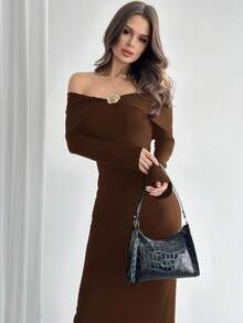 Firerie 女士优雅精致浪漫时尚露肩金属装饰喇叭袖紧身黑色连衣裙，秋季 - 鏽棕色 - 查看 7