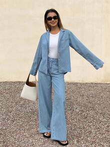 DAZY 女士宽松领衬衫和直筒牛仔裤休闲套装 - 中等水洗藍 - 查看 2
