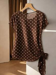 SHEIN Franclia 加大码黄色爱心蝴蝶结雪纺衬衫，春夏西部波点上衣，波点衬衫，棕色女式衬衫，咖啡棕色上衣，巧克力棕色上衣，棕色系带腰身女式上衣，波点衬衫，深棕色短袖上衣 - 咖啡棕 - 查看 3