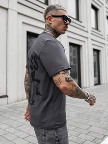 Artur Kramer Men's Casual Slogan & Figure Print Round Neck Short Sleeve T-Shirt, Summer - Dark Grey - View 4